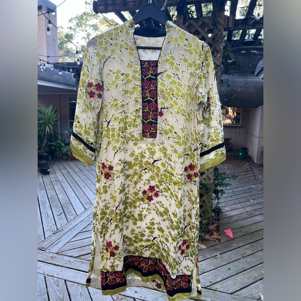 Green kurta and dupatta